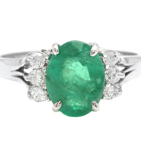 2.20 Carats Natural Emerald and Diamond 14K Solid White Gold Ring
